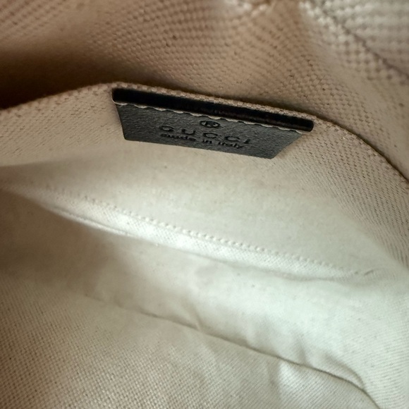 Gucci Pink Quilted Crossbody Bag with Chain Strap (Gently used only worn once) - Picture 4 of 4